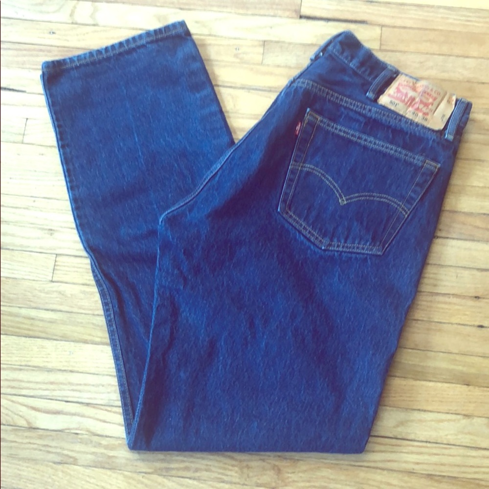 EUC Men’s Levi 501 40W x 38L